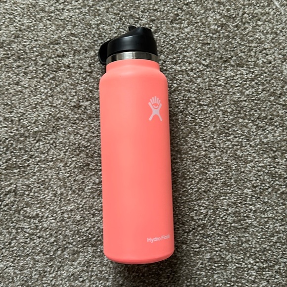 Hydro Flask Other - 40oz Coral Hydroflask